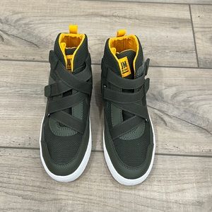 Palladium boys shoes